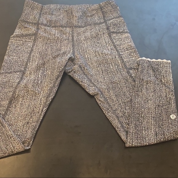 lululemon athletica Pants - Rare lululemon Black Pattern leggings with Wavy Trim Detail